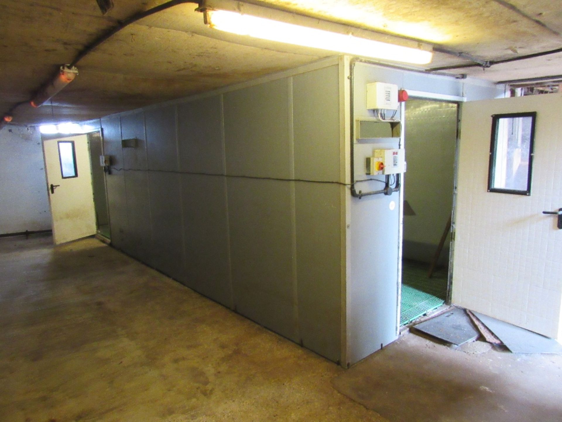 2 x Flat bed units 12' and 8' 8",