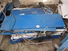 Pallet of 16 heat pads