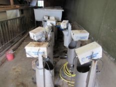 12 x Transition feeder units