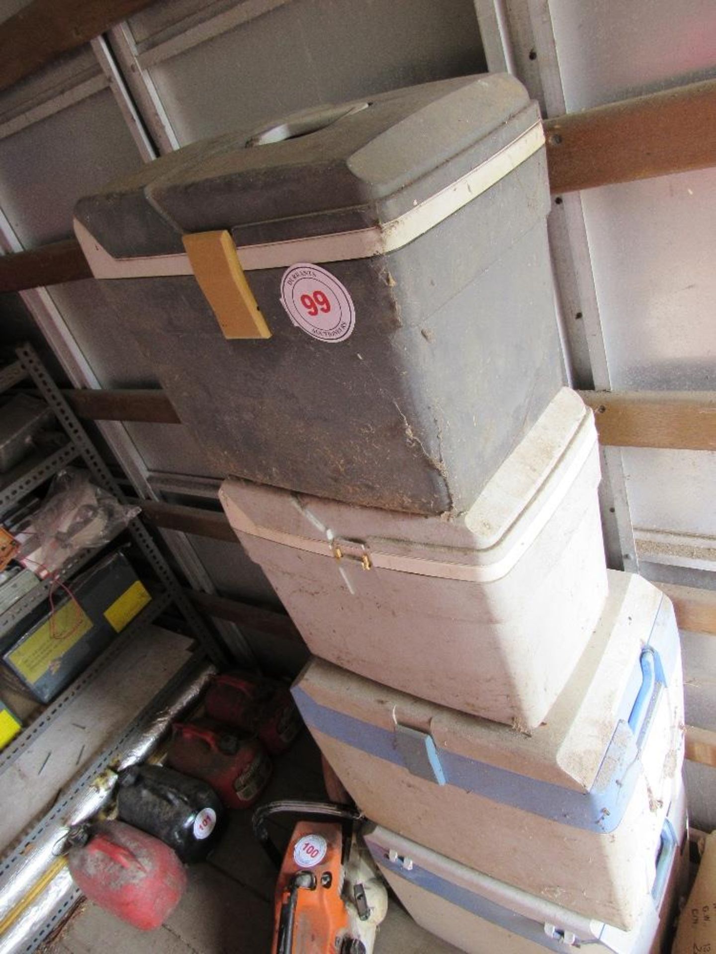 4 x Cool boxes