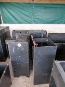 5 x Assorted feeders