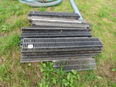 Quantity of drain grids