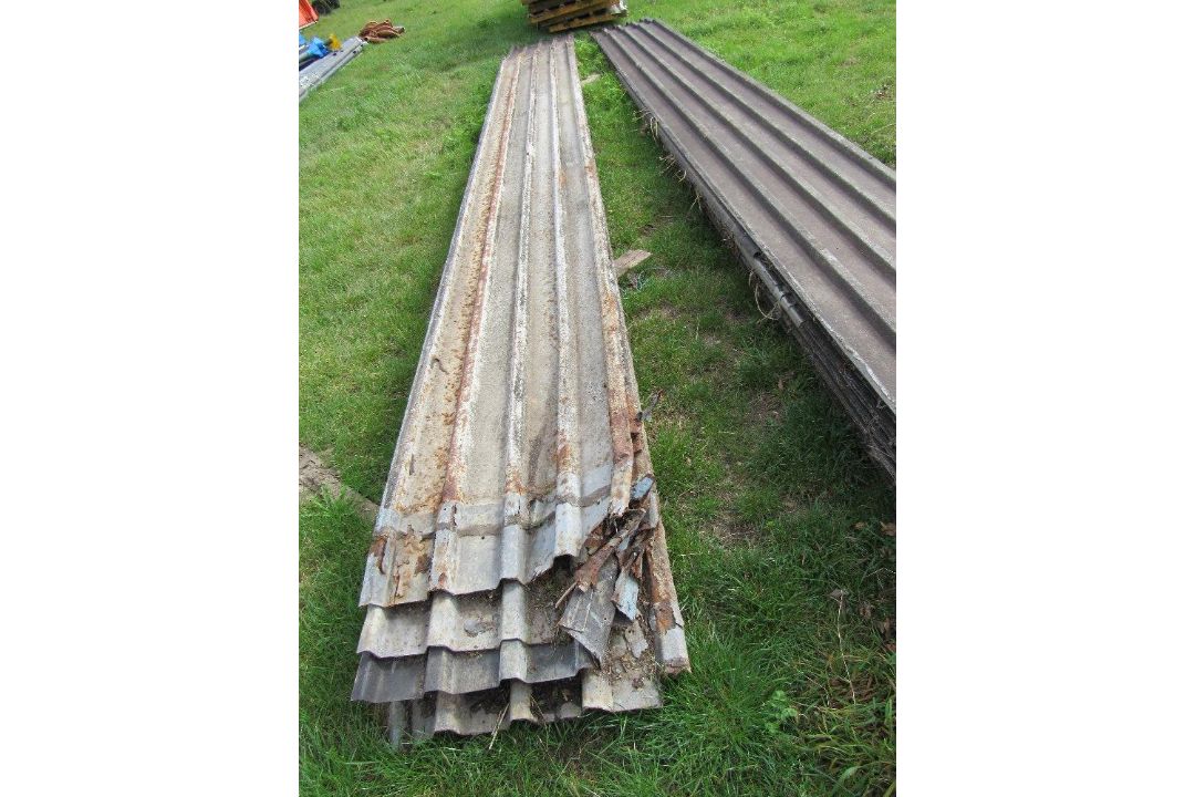 2 x Heaps of profile sheeting, approx 70mm wide and 2. - Image 2 of 2