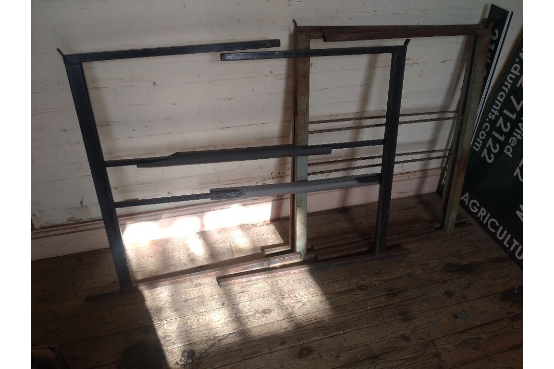 2 x Pair sofa display stands