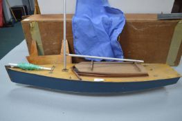 Vintage 1960's Pond Yacht