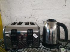 * 4 slice toaster and kettle