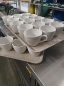 * 30 x coffee cups