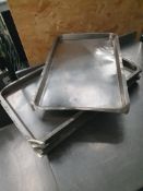 * 7 x baking trays