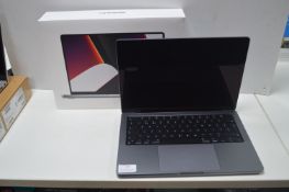 *Apple MacBook Pro 14