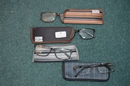 *4 Pairs of Foster Grant Reading Glasses
