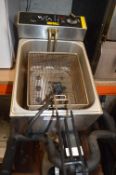*Buffalo Countertop Single Basket Deep Fat Fryer