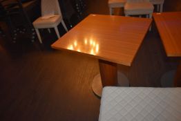*Square Pedestal Table 70x70cm