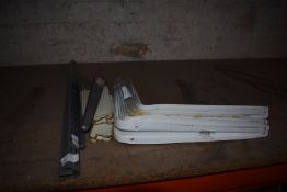 Quantity of Shelving Brackets