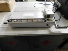 * Spiroband Hand Binder