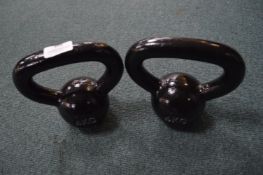 *Pair of 4kg Cast Iron Kettlebells