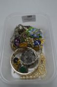Vintage Costume Jewellery Brooches etc.