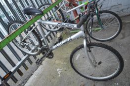 Integra Phantom Mountain Bike