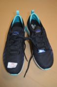 *Sketchers Women's Memory Foam Trainers Size: 6