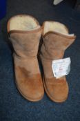 *Kirkland Women's Sheerling Boots Size: 4