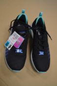 *Sketchers Women's Memory Foam Trainers Size: 7