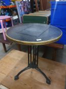 * pedestal base table - 600 diameter x 730h