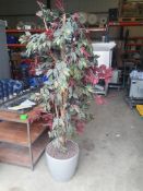 * large artificial plant - approx 2000h