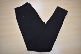 *Two Ellen Reyes Leggings Size: M