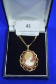 9k Gold Cameo & Chain ~10.43g gross