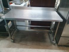 * S/S prep bench on castors