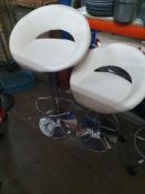 * 2 x gaas lift stools