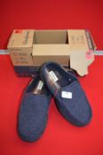 *Dearfoams Men’s Slippers Size: M 8-9