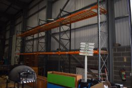 *Bay1 5 legs 4.8 m high x 900 wide for 1 m pallets Beams 16 beams approx. 2650 wide Plus wood or