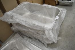 *Nine Gastronorm 150mm Bain Marie Inserts