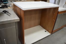 *Corian Top Mobile Preparation Unit