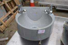 *Plastic Hand Wash Basin