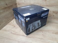 * Delonghi Scolpito 4 slice toaster