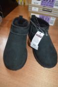 Kirkland Children's Shearling Ankle Boots Size: 2