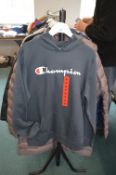 *Champion Hooded Sweatshirt Size: M