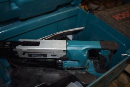 *Makita DFR550 Auto Feed Screwdriver with Battery and Case