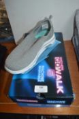 *Skechers Go Walk Ladies Slip-On Shoes Size: 5.5