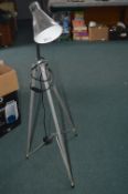 Adjustable Tripod Lamp