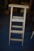 *Three Tread Decorators Trestles