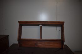 *Wall Mounted Pine Plate Rack