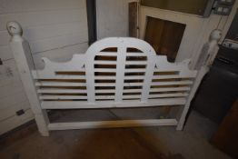 *Lutian Style Headboard