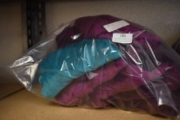 *3x Assorted Lounge Sets Size: S