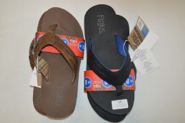 *Two Pairs of Flojos Gent's Flipflops Size: 8