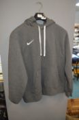 *Nike Hoodie Size: L