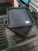 * 6 x cooking trays