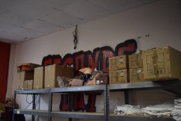 Mixed Lot Including Hand Sanitiser, Cleaning Pad Discs, Bottle Holders, etc.