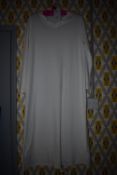 *Feraud of Paris White Long Sleeve Night Dress Size: 18 RRP £169